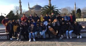 8/A sınıfı öğrencilerinin katıldığı Sultanahmet Camii, Ayasofya Camii, Topkapı Sarayı ve Dolmabahçe Sarayı gezisi düzenlenmiştir.