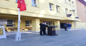 Türkiye Cumhuriyeti nin kurucusu Ulu Önder Mustafa Kemal Atatürkü, okulumuzda düzenlenen törenle bir kez daha rahmet ve minnetle andık. 