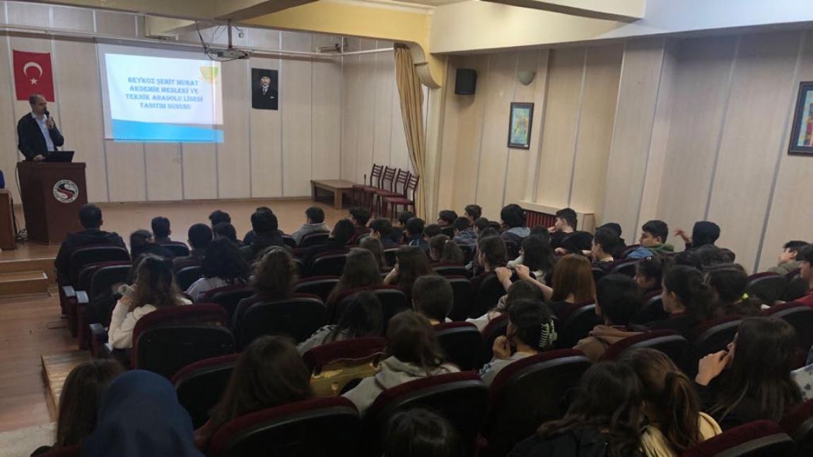 Beykoz Şehit Murat Akdemir Mesleki ve Teknik Anadolu Lisesi eğitmenleri tarafından öğrencilerimize okul tanıtım sunumu yapıldı.