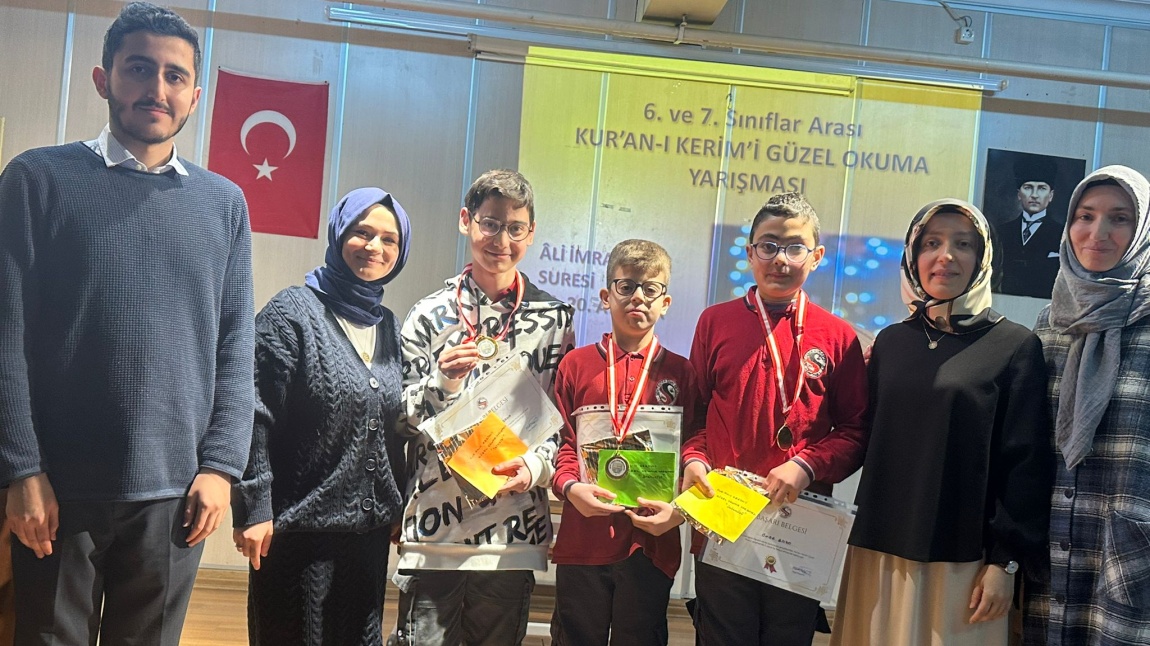 Değerler Eğitimi Kulübü olarak düzenlediğimiz Kuran-ı Kerim'i Güzel Okuma Yarışması finali yapıldı.