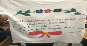 Dilimizin Zenginlikleri projesi kapsamında okulumuzda türkü temalı tişört tasarım çalışması yapıldı.