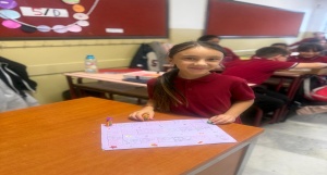 5/D sınıfının öğrencileriyle ders içi etkinlik olarak oyun teması kapsamında öğrencilerimiz oyunlar tasarladılar.