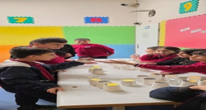 Fen bilimleri dersinde 5.6.ve 7. Sınıf öğrencilerimizin dönem içerisinde yapmış olduğu sunum materyalleri ile Uzay Sergisi açıldı.