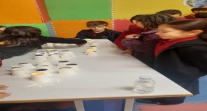 Fen bilimleri dersinde 5.6.ve 7. Sınıf öğrencilerimizin dönem içerisinde yapmış olduğu sunum materyalleri ile Uzay Sergisi açıldı.